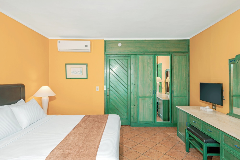 Arabia Azur Resort - All Inclusive — Hotel rooms in Hurghada, Red Sea