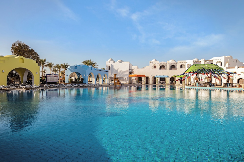 Arabella Azur Resort - All Inclusive — Swimming pool in Hurghada, Red Sea