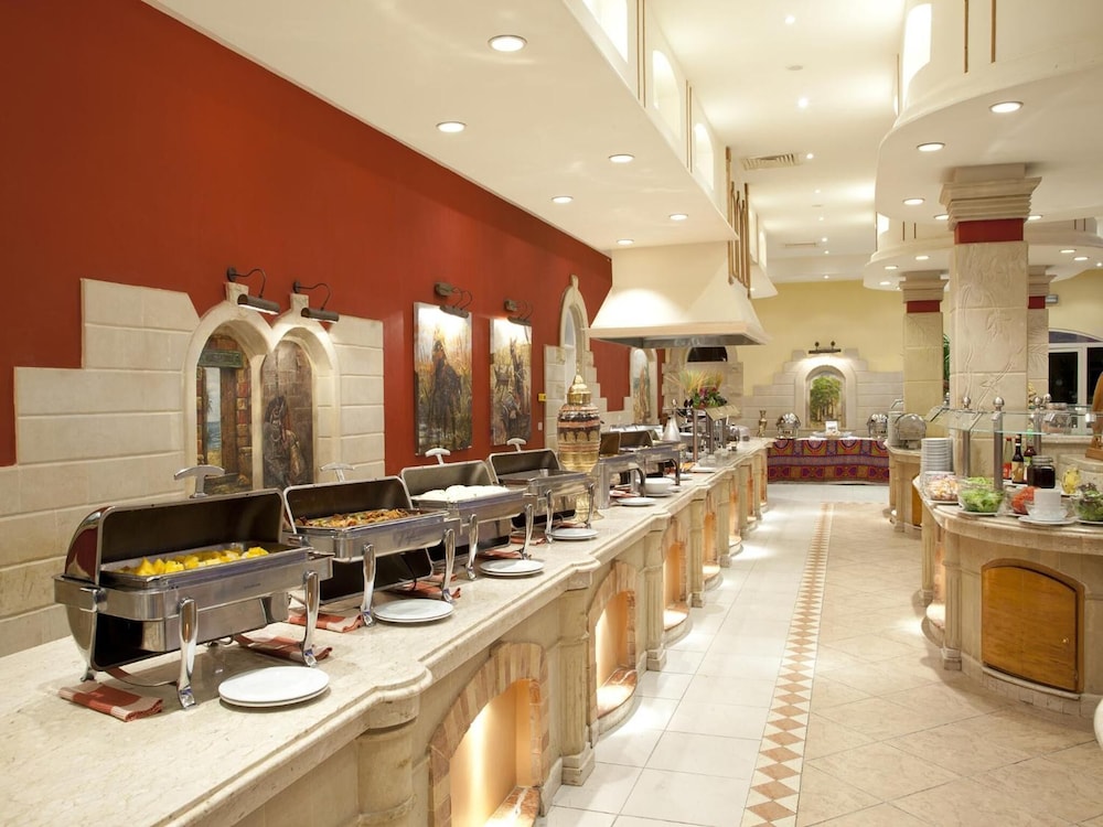 Hurghada Coral Beach Hotel — Restaurant & bars in Hurghada, Red Sea