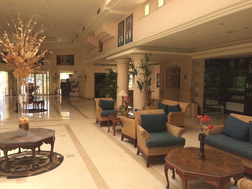 Hurghada Coral Beach Hotel — Hotel building in Hurghada, Red Sea