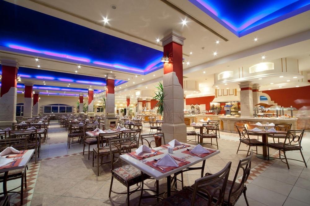 Hurghada Coral Beach Hotel — Restaurant & bars in Hurghada, Red Sea