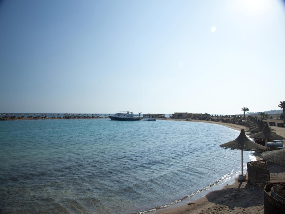 Hurghada Coral Beach Hotel — Beach in Hurghada, Red Sea