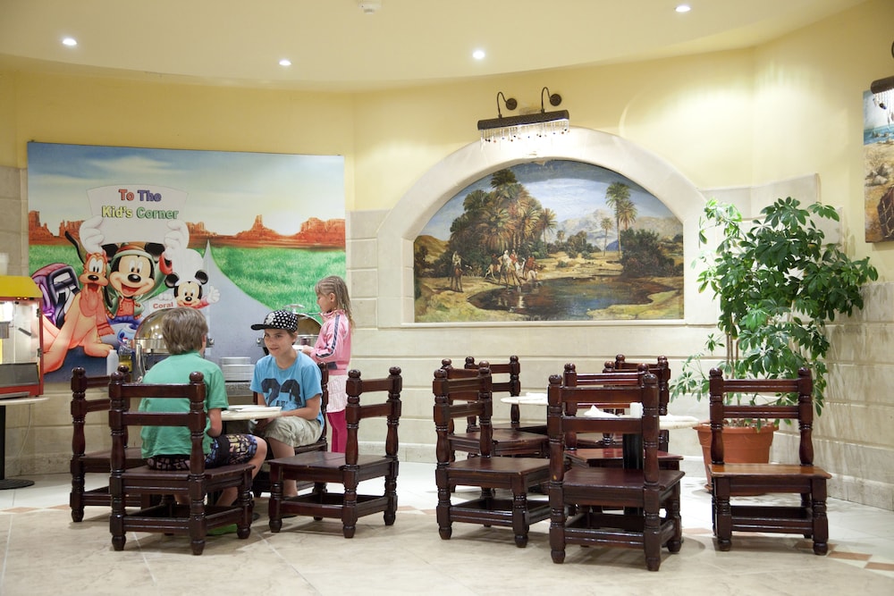 Hurghada Coral Beach Hotel — Restaurant & bars in Hurghada, Red Sea