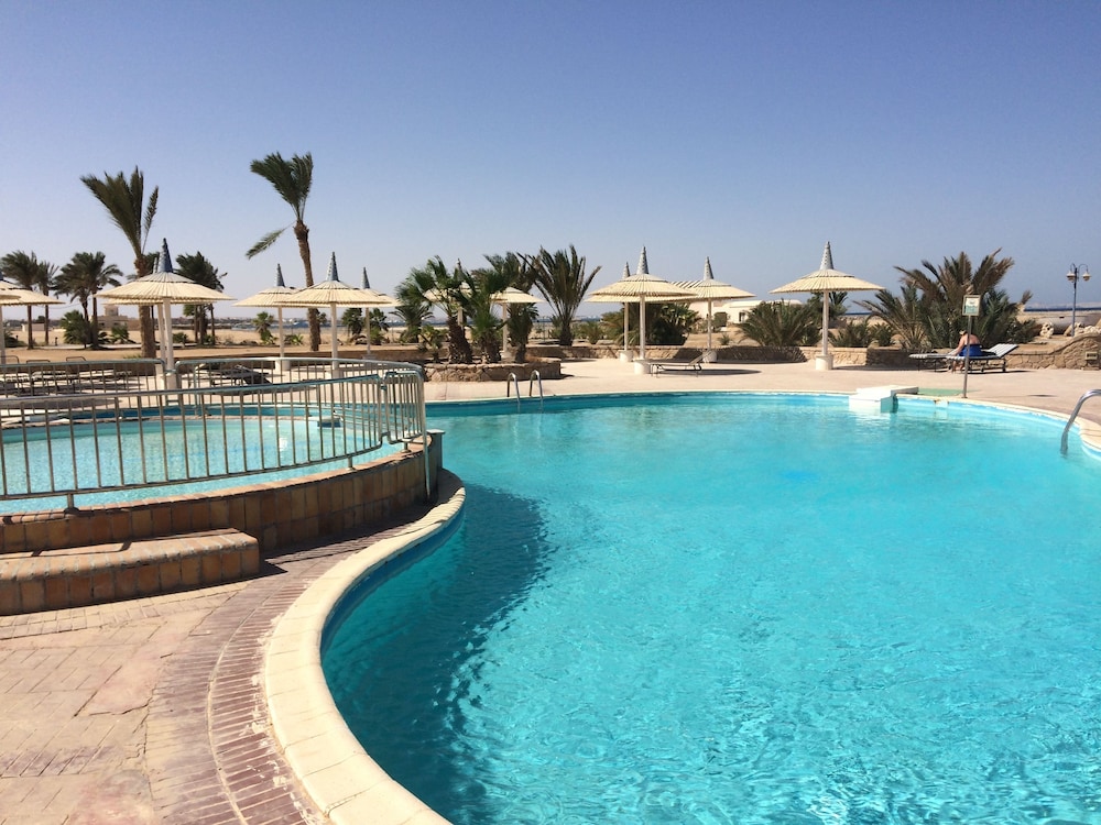 Hurghada Coral Beach Hotel — Swimming pool in Hurghada, Red Sea