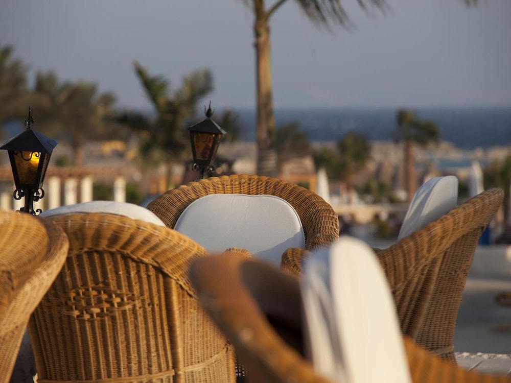Hurghada Coral Beach Hotel — Restaurant & bars in Hurghada, Red Sea