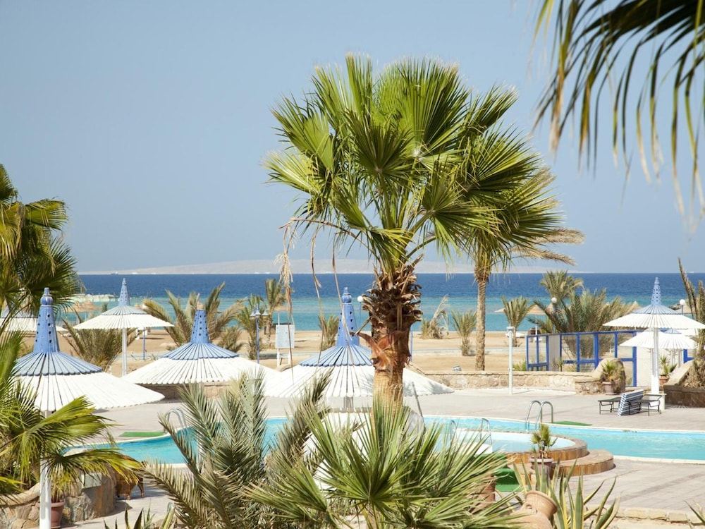 Hurghada Coral Beach Hotel — Beach in Hurghada, Red Sea