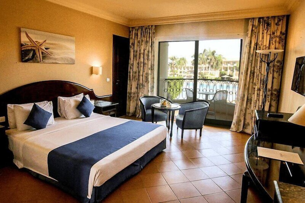 JAZ Elite Makadi — Hotel rooms in Makadi Bay, Red Sea