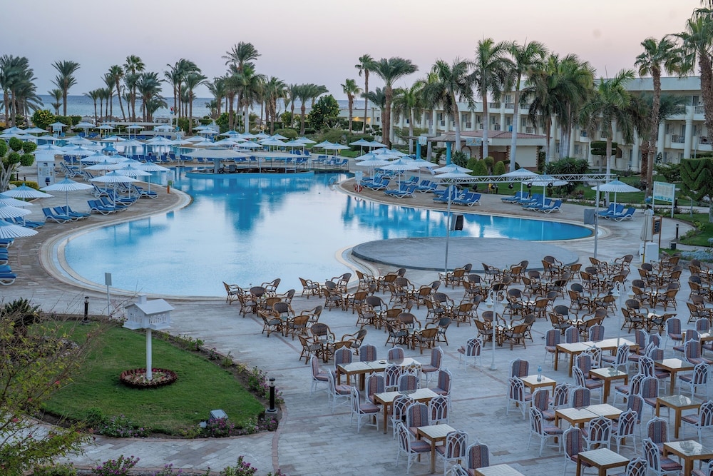 JAZ Elite Makadi — Swimming pool in Makadi Bay, Red Sea