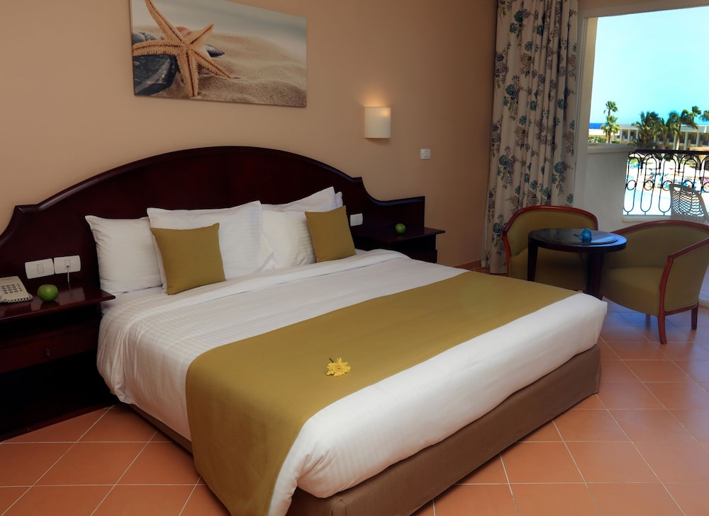 JAZ Elite Makadi — Hotel rooms in Makadi Bay, Red Sea