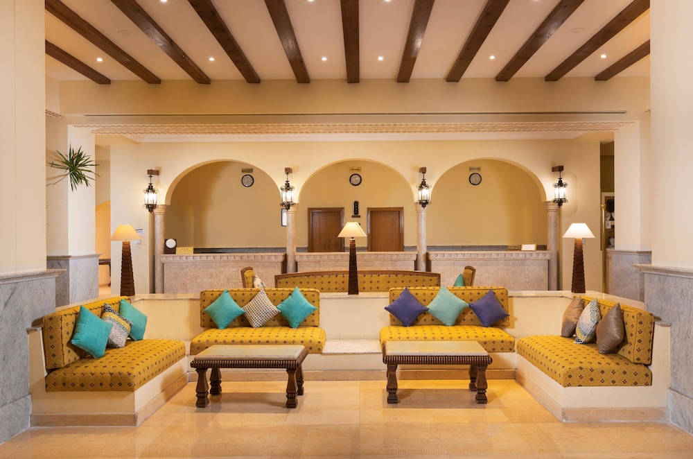 JAZ Palmariva Beach — Hotel building in Makadi Bay, Red Sea
