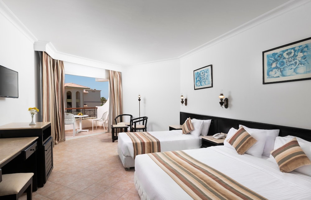 JAZ Palmariva Beach — Hotel rooms in Makadi Bay, Red Sea