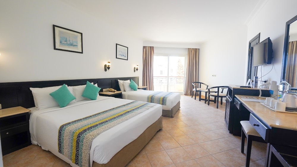 JAZ Palmariva Beach — Hotel rooms in Makadi Bay, Red Sea