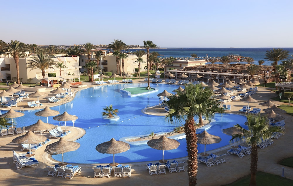 JAZ Palmariva Beach — Swimming pool in Makadi Bay, Red Sea