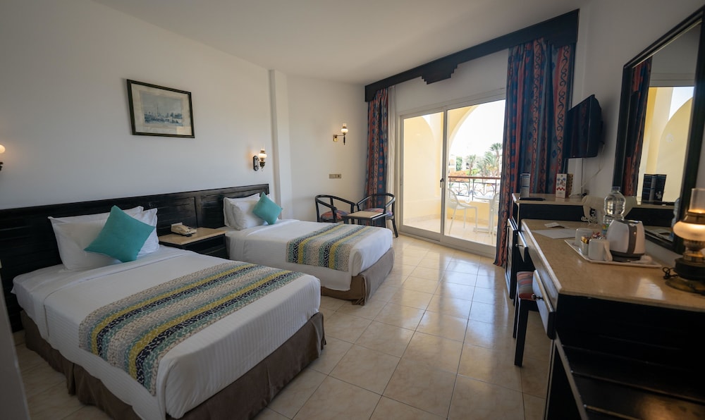 JAZ Palmariva Beach — Hotel rooms in Makadi Bay, Red Sea