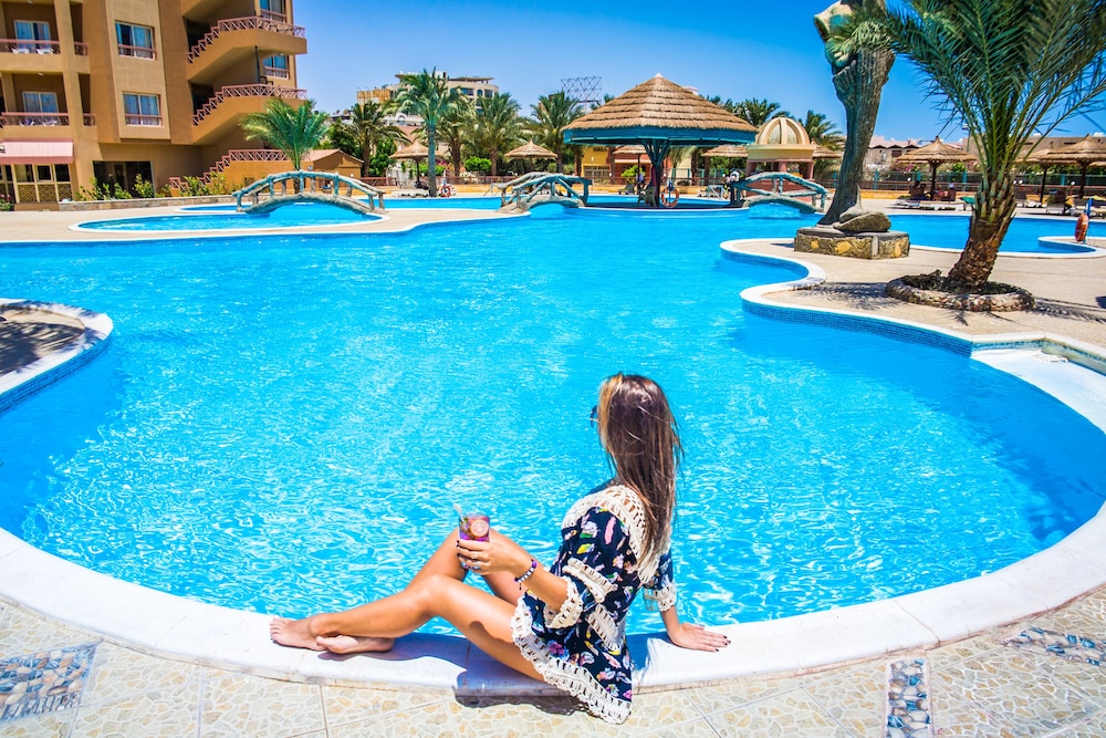 Seagull Beach Resort Families & Couples Only - All Inclusive — Swimming pool in Hurghada, Red Sea