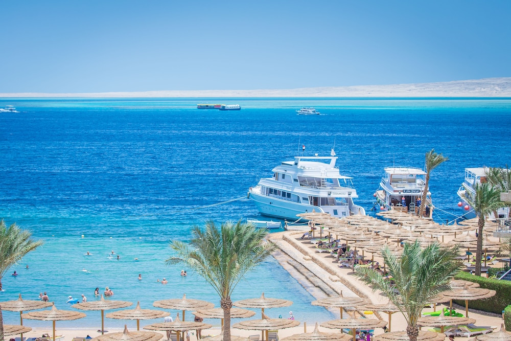 Seagull Beach Resort Families & Couples Only - All Inclusive — Beach in Hurghada, Red Sea