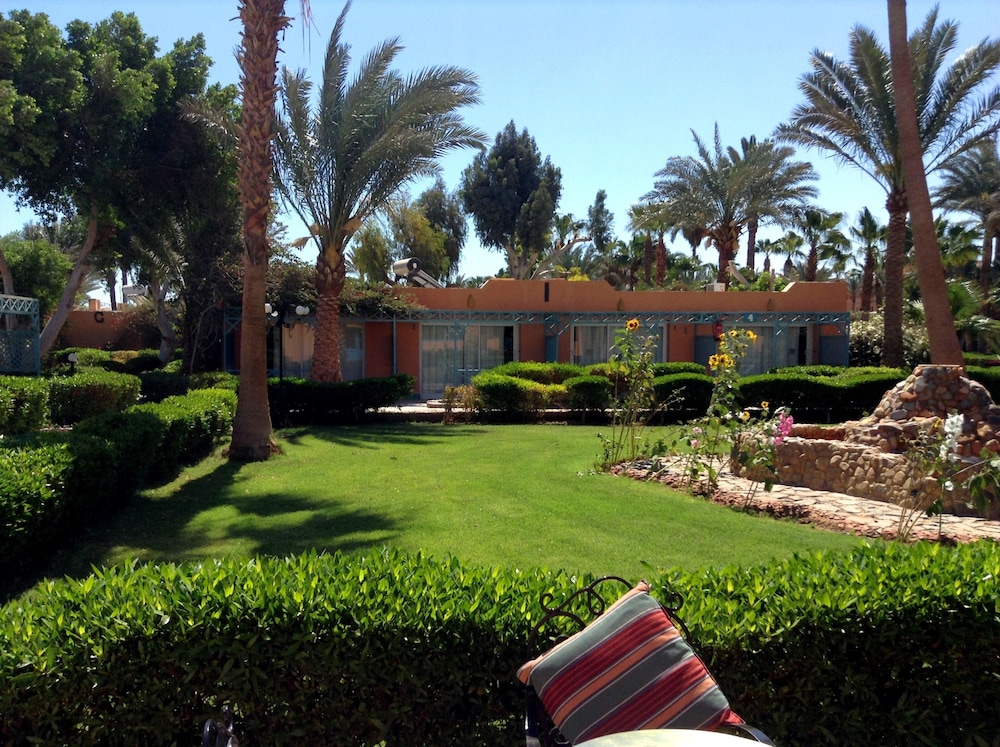 Giftun Azur Resort - All inclusive — Hotel building in Hurghada, Red Sea