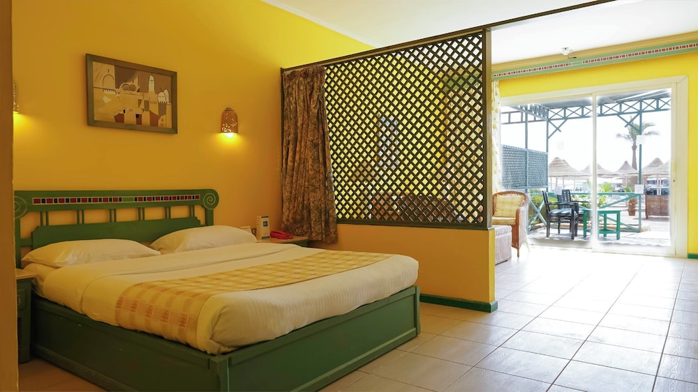 Giftun Azur Resort - All inclusive — Hotel rooms in Hurghada, Red Sea