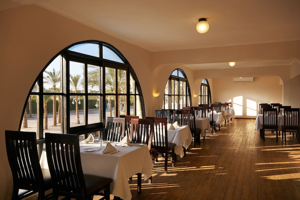 Giftun Azur Resort - All inclusive — Restaurant & bars in Hurghada, Red Sea