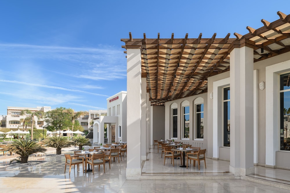 JAZ Casa Del Mar Resort — Restaurant & bars in Hurghada, Red Sea