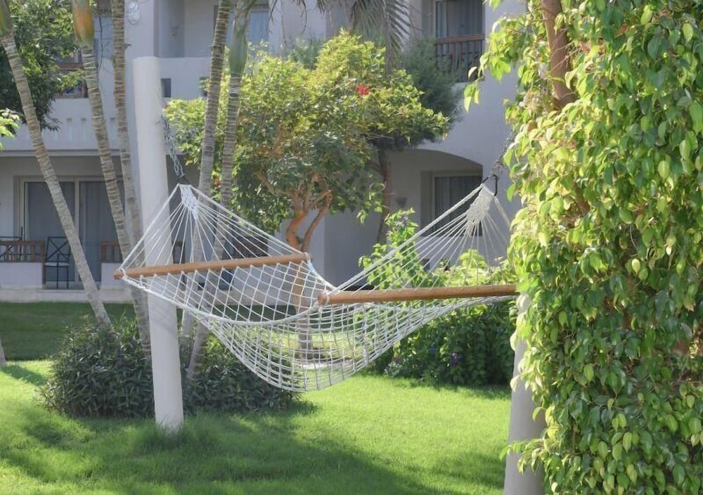 JAZ Casa Del Mar Resort — Hotel building in Hurghada, Red Sea