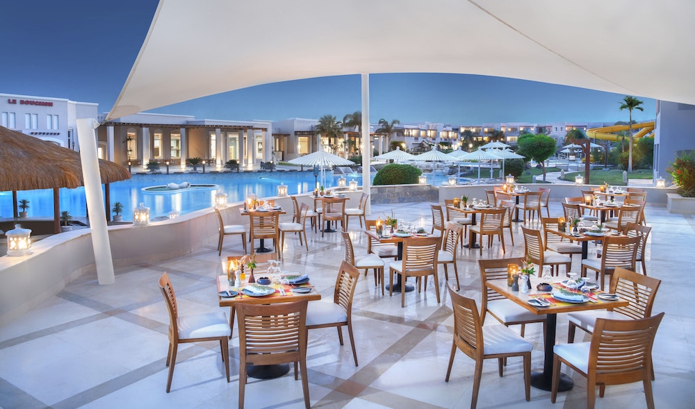 JAZ Casa Del Mar Resort — Restaurant & bars in Hurghada, Red Sea