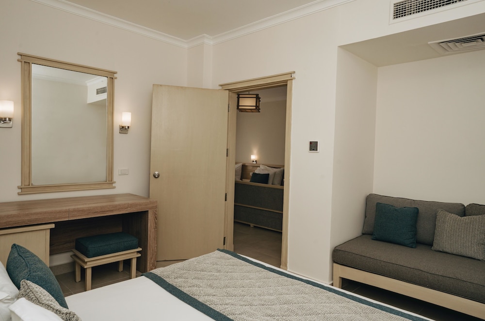 JAZ Casa Del Mar Resort — Hotel rooms in Hurghada, Red Sea