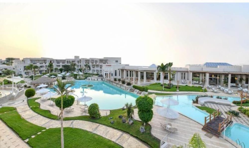 JAZ Casa Del Mar Resort — Swimming pool in Hurghada, Red Sea