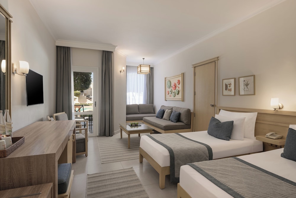 JAZ Casa Del Mar Resort — Hotel rooms in Hurghada, Red Sea