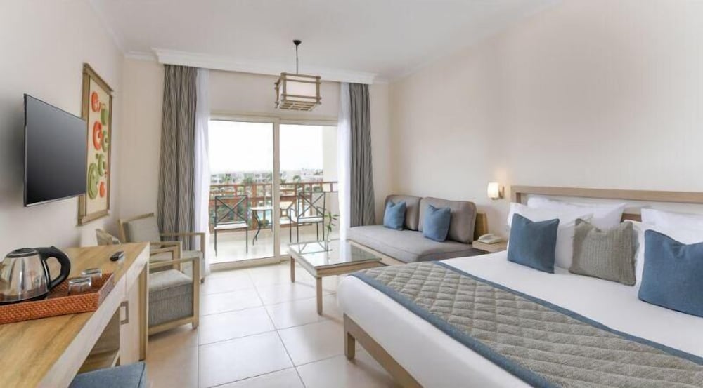 JAZ Casa Del Mar Resort — Hotel rooms in Hurghada, Red Sea