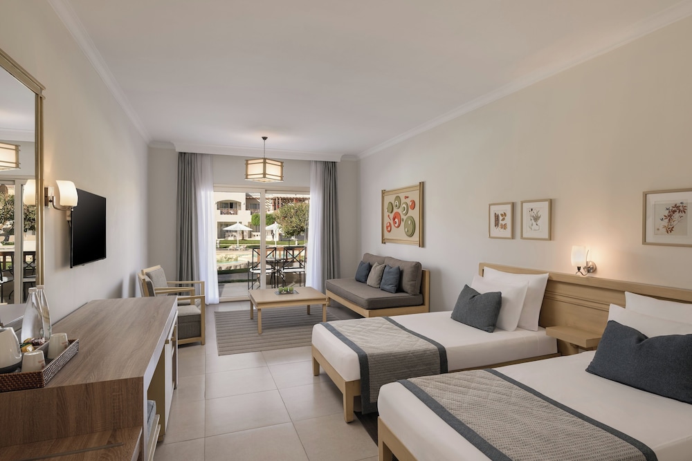 JAZ Casa Del Mar Resort — Hotel rooms in Hurghada, Red Sea