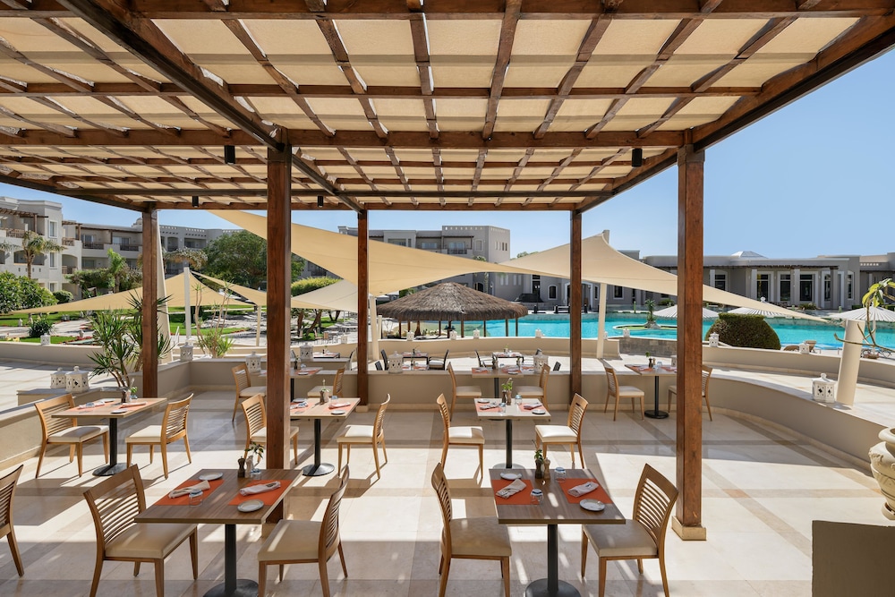 JAZ Casa Del Mar Resort — Restaurant & bars in Hurghada, Red Sea