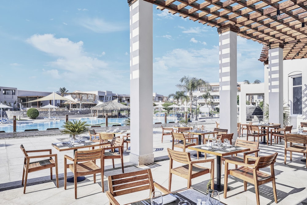 JAZ Casa Del Mar Resort — Restaurant & bars in Hurghada, Red Sea