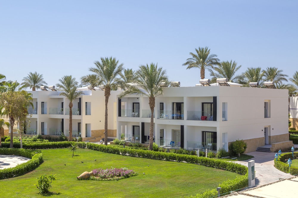 Amphoras Beach - Ultra All Inclusive — Hotel building in Sharm El Sheikh, Red Sea