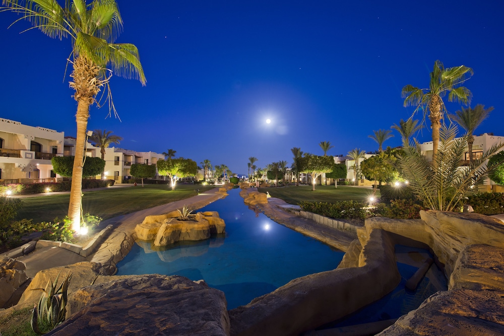 Amphoras Beach - Ultra All Inclusive — Swimming pool in Sharm El Sheikh, Red Sea