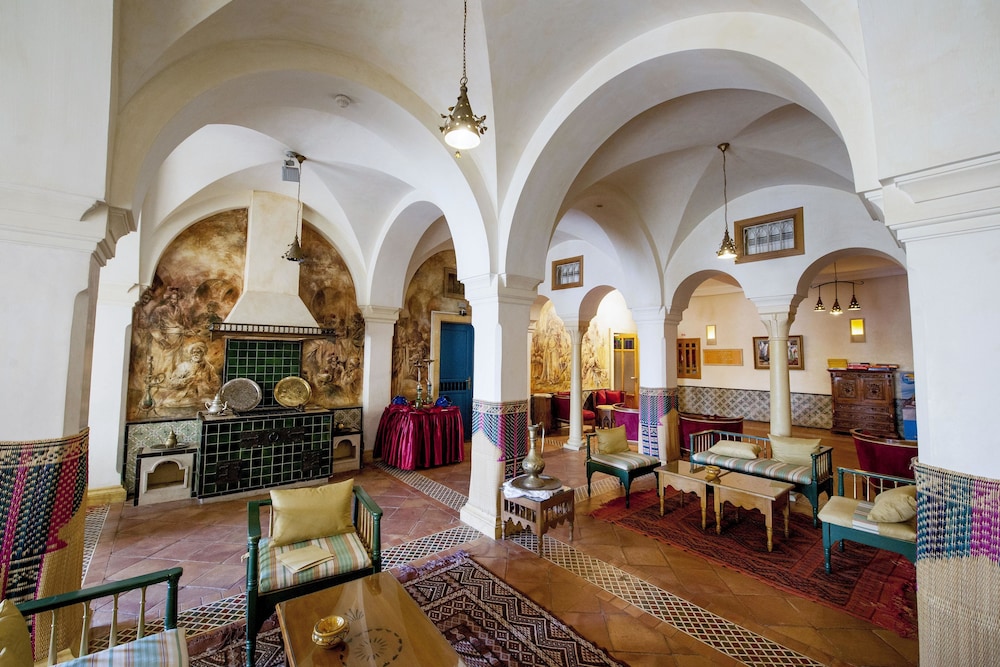 Medina Belisaire And Thalasso — Hotel building in Hammamet, Nabeul