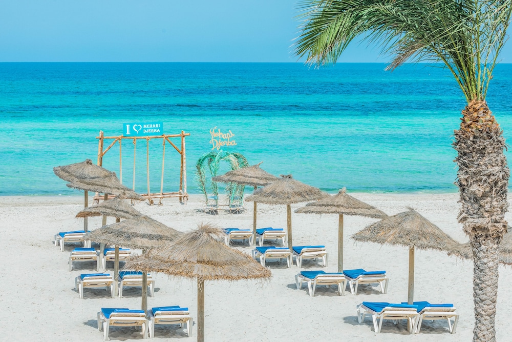 Iberostar Waves Mehari Djerba — Beach in Aghir, Medenine