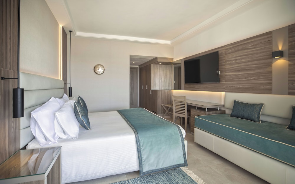 Iberostar Waves Mehari Djerba — Hotel rooms in Aghir, Medenine