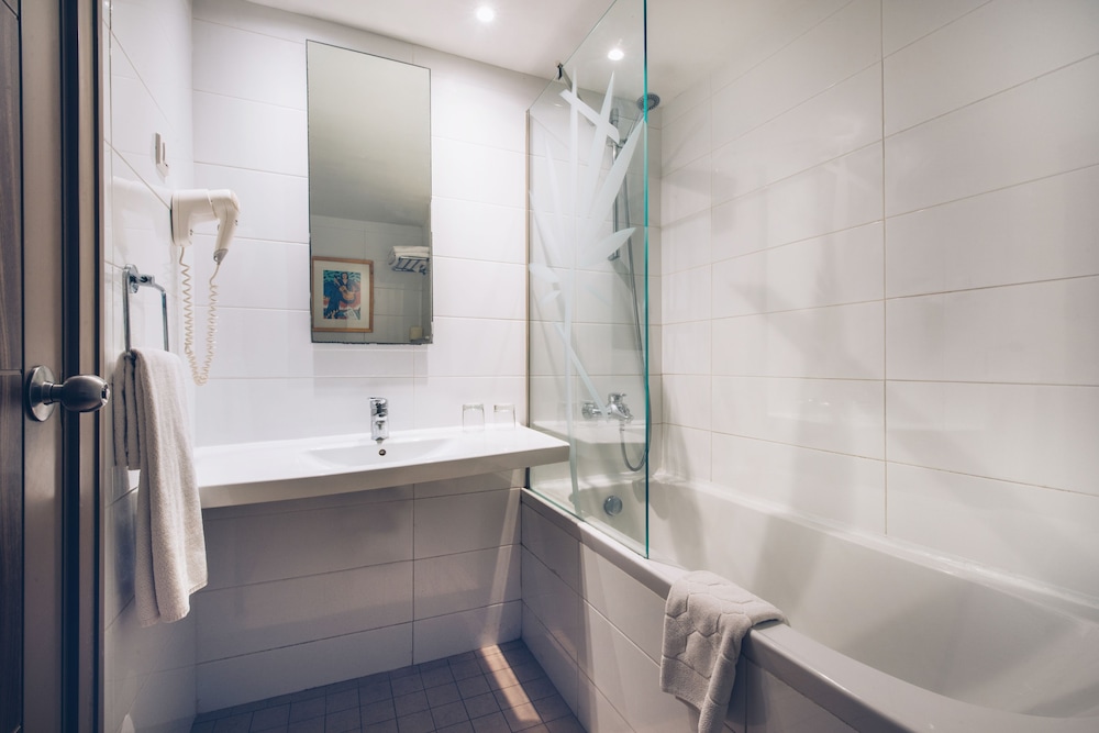 Iberostar Waves Mehari Djerba — Hotel rooms in Aghir, Medenine