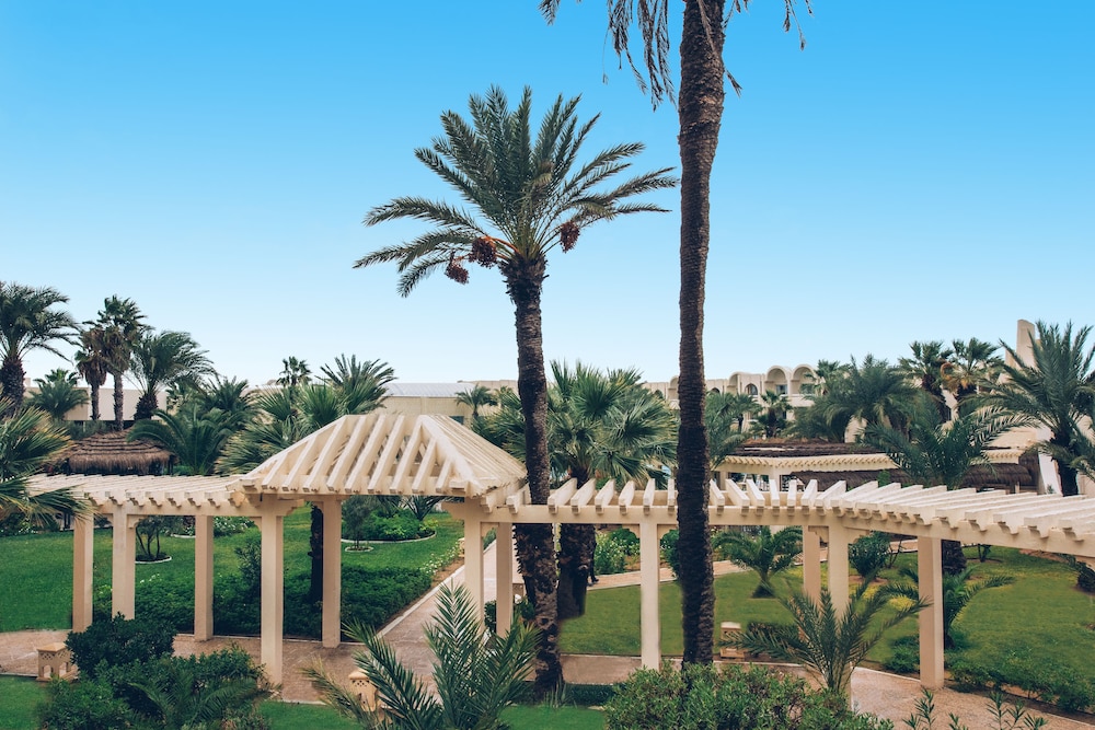 Iberostar Waves Mehari Djerba — Hotel building in Aghir, Medenine