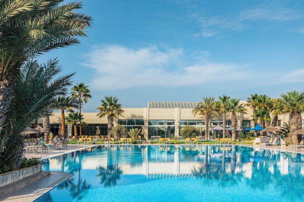Iberostar Waves Mehari Djerba — Swimming pool in Aghir, Medenine