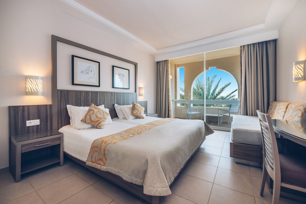 Iberostar Waves Mehari Djerba — Hotel rooms in Aghir, Medenine
