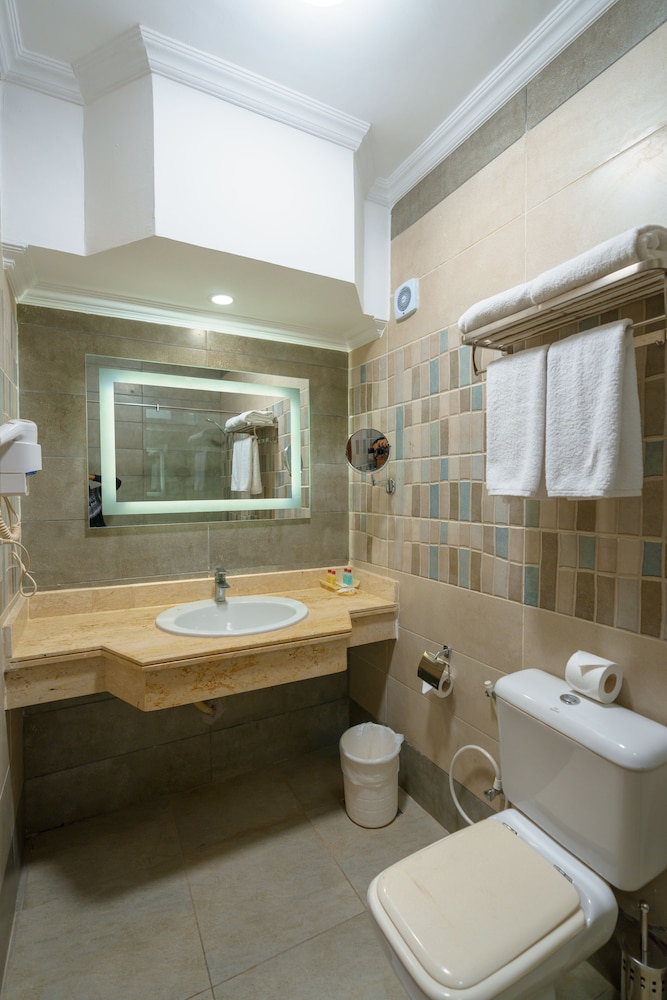 Minamark Resort & Spa, for families & couples only — Hotel rooms in Hurghada, Red Sea