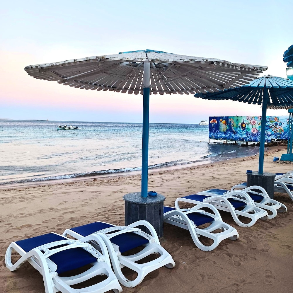 Minamark Resort & Spa, for families & couples only — Beach in Hurghada, Red Sea
