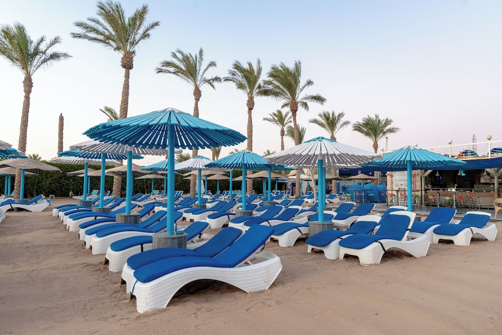 Minamark Resort & Spa, for families & couples only — Beach in Hurghada, Red Sea