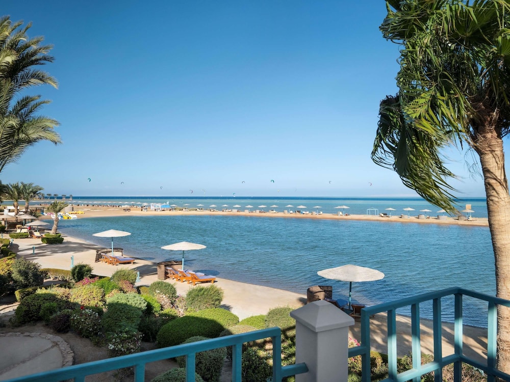 Mövenpick Resort & Spa El Gouna — Beach in El Gouna, Red Sea