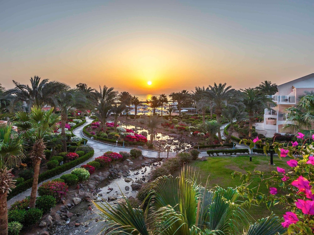 Mövenpick Resort & Spa El Gouna — Beach in El Gouna, Red Sea