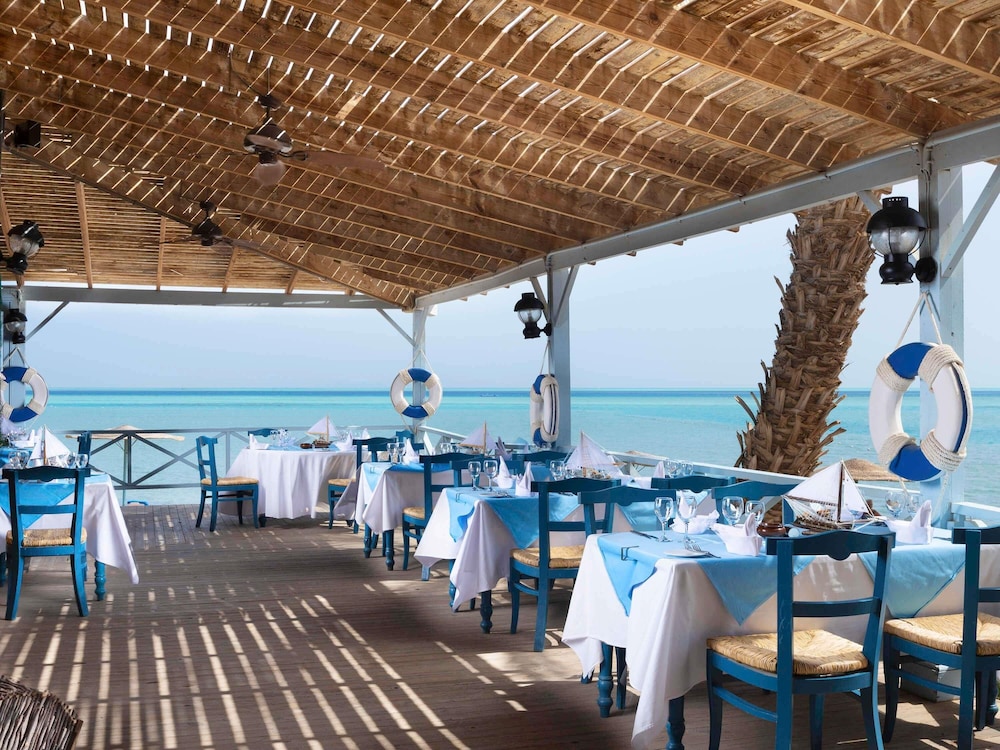 Mövenpick Resort & Spa El Gouna — Restaurant & bars in El Gouna, Red Sea