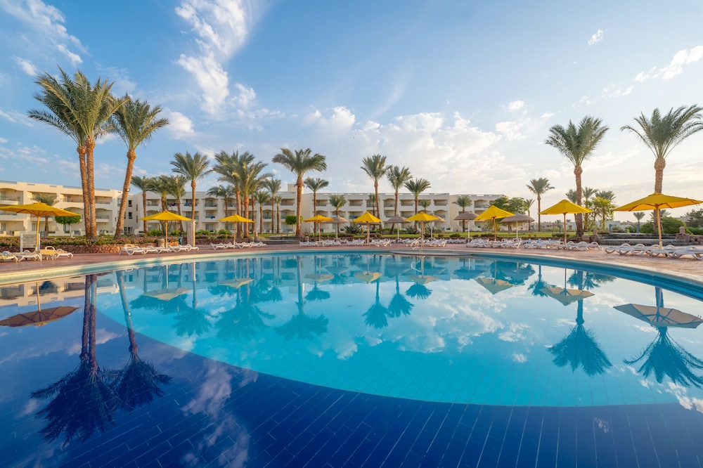Aurora Oriental Resort Sharm El Sheikh — Main photo in Sharm El Sheikh, Red Sea
