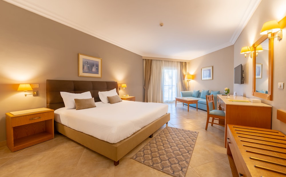 Aurora Oriental Resort Sharm El Sheikh — Hotel rooms in Sharm El Sheikh, Red Sea